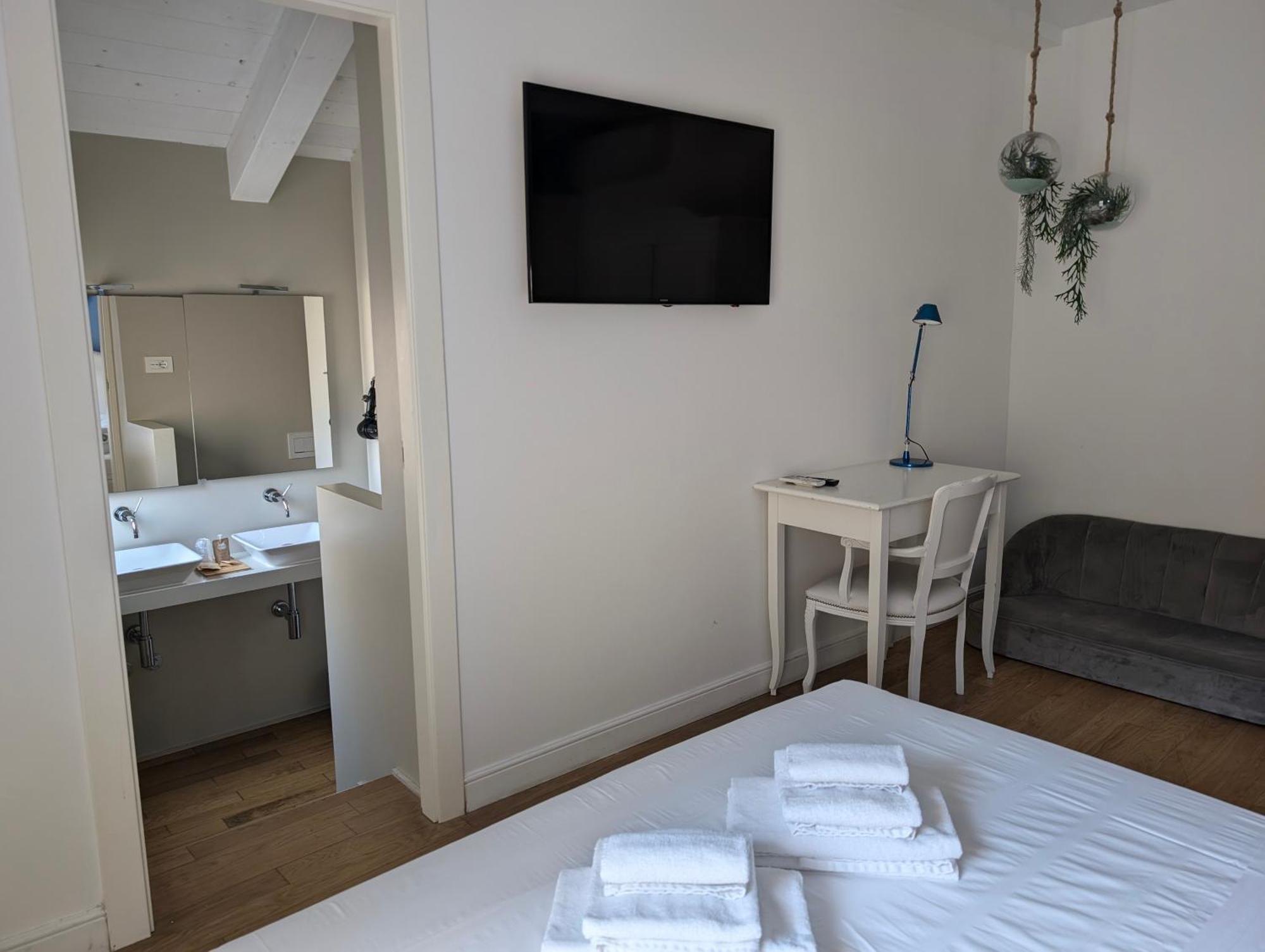 Cosmopolitan Central Rooms Bolonia Exterior foto