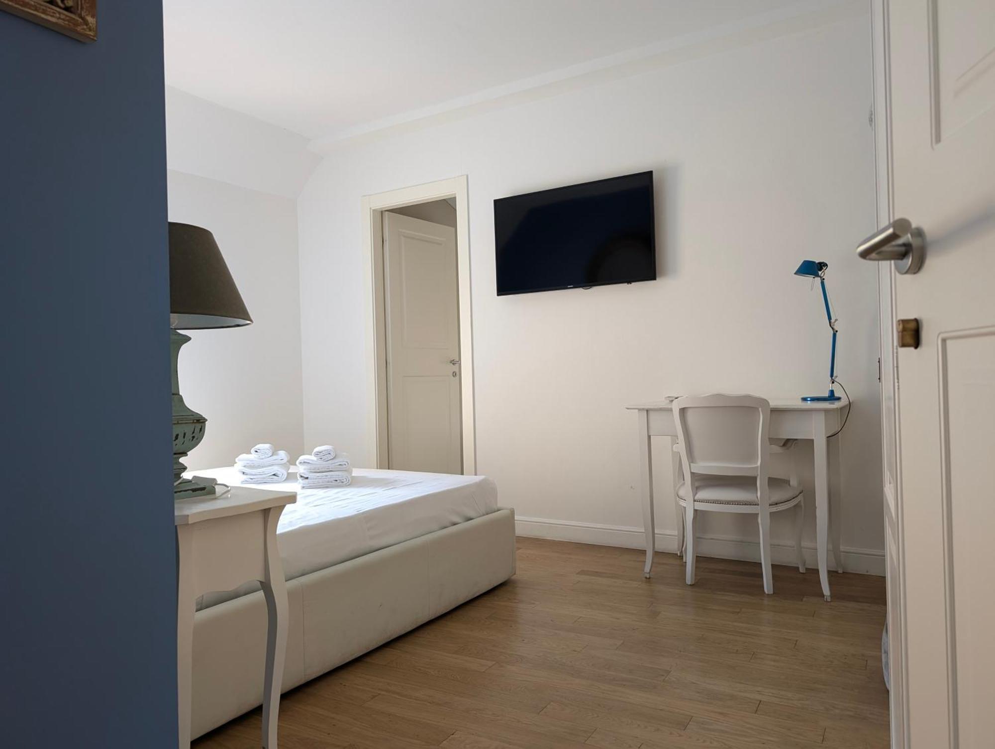 Cosmopolitan Central Rooms Bolonia Exterior foto