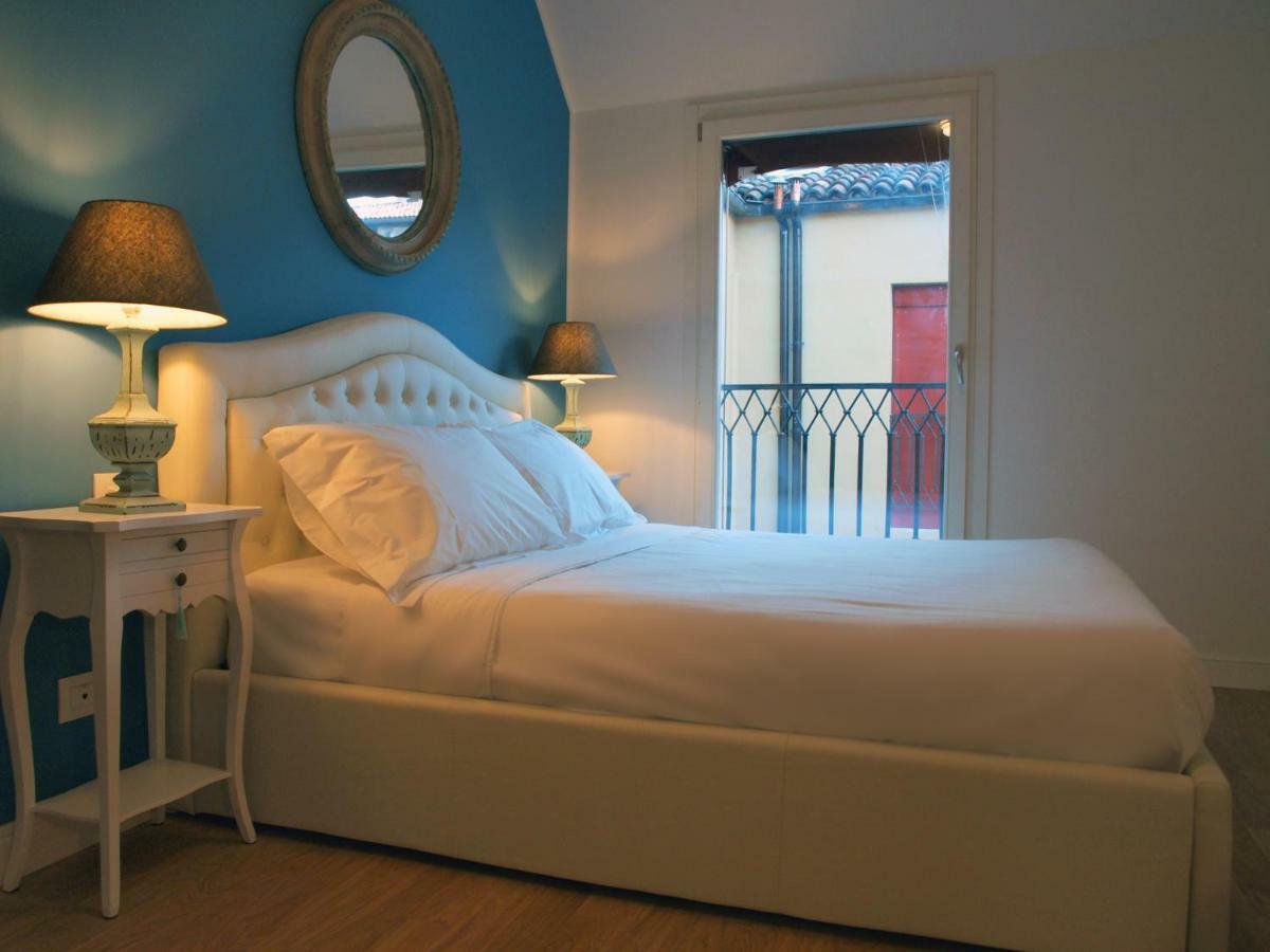 Cosmopolitan Central Rooms Bolonia Exterior foto